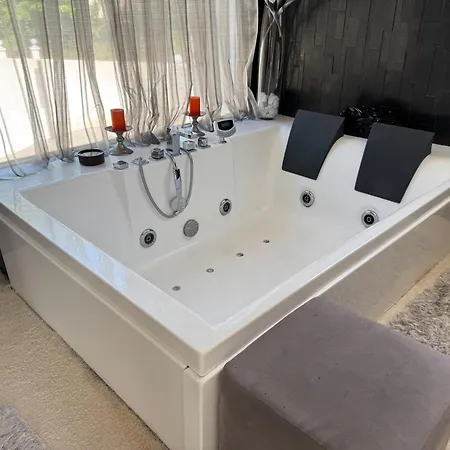 Villa Deluxe & Private - Pool - - Cinema *